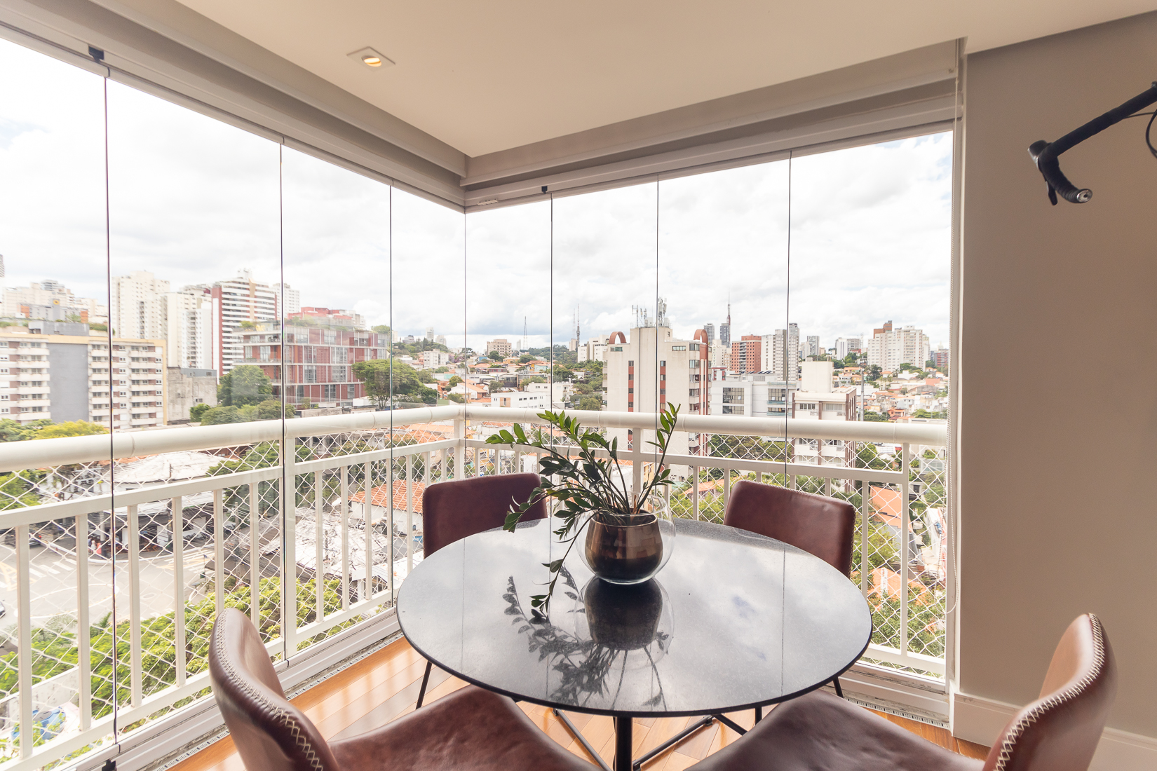 Imagem Cobertura com 1 Quarto à Venda ou Locação, 120 m² em Pinheiros - São Paulo Imagem Cobertura com 1 Quarto à Venda ou Locação, 120 m² em Pinheiros - São Paulo