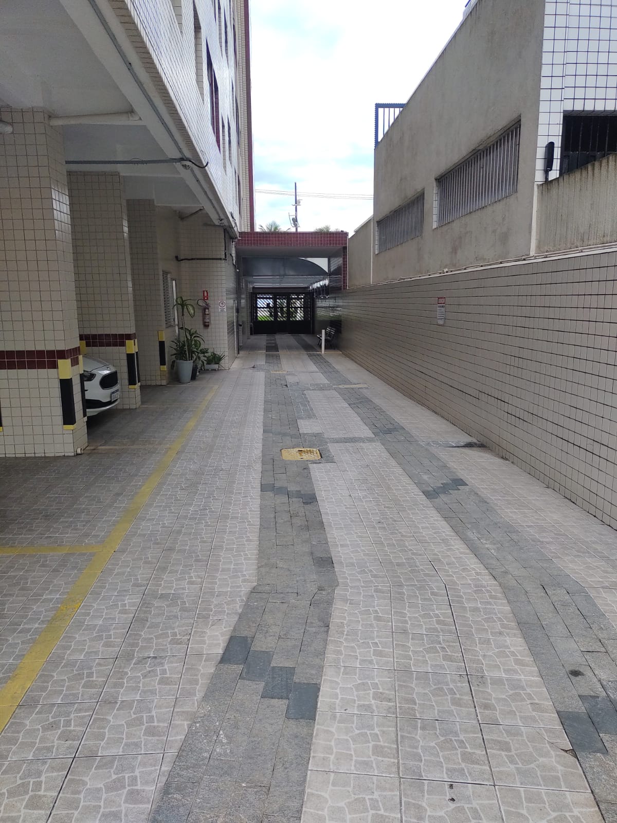 Imagem Kitnet à Venda, 30 m² em Guilhermina - Praia Grande Imagem Kitnet à Venda, 30 m² em Guilhermina - Praia Grande