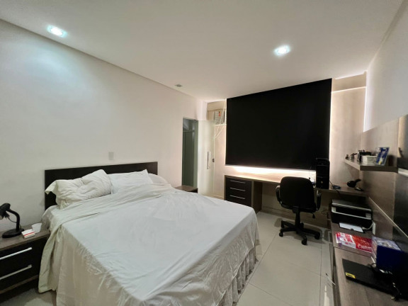 Imagem Apartamento com 3 Quartos à Venda, 240 m² em Nazaré - Belém