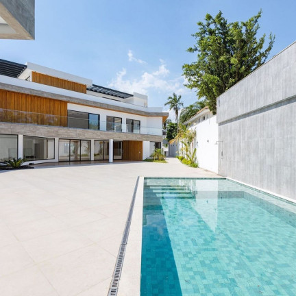 Imagem Casa com 5 Quartos à Venda, 1.533 m² em Barra da Tijuca - Rio de Janeiro Imagem Casa com 5 Quartos à Venda, 1.533 m² em Barra da Tijuca - Rio de Janeiro