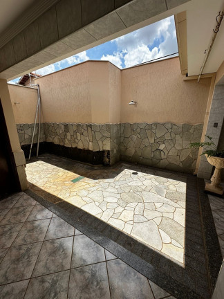 Imagem Casa com 3 Quartos à Venda, 189 m² em Planalto - Araçatuba Imagem Casa com 3 Quartos à Venda, 189 m² em Planalto - Araçatuba