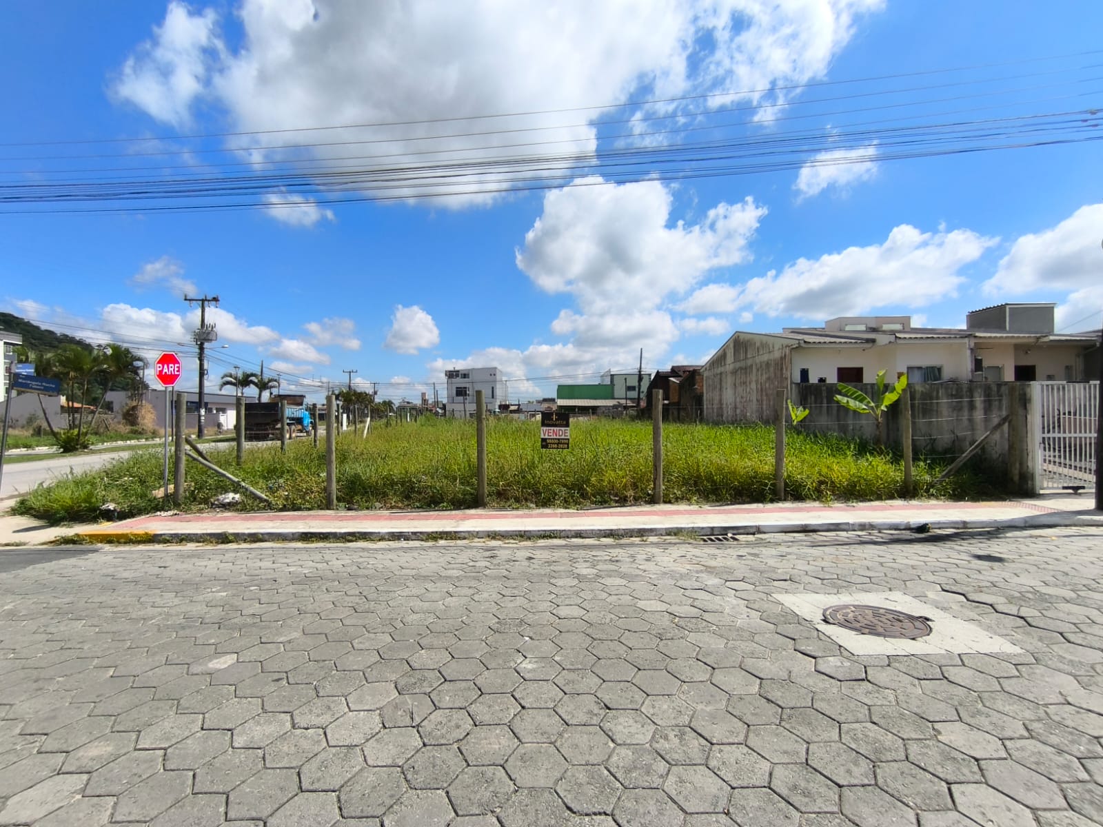 Imagem Terreno à Venda, 701 m²em Santa Regina - Itajaí Imagem Terreno à Venda, 701 m²em Santa Regina - Itajaí
