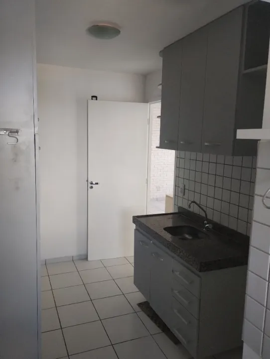 Imagem Apartamento com 2 Quartos à Venda, 56 m² em Candelária - Natal