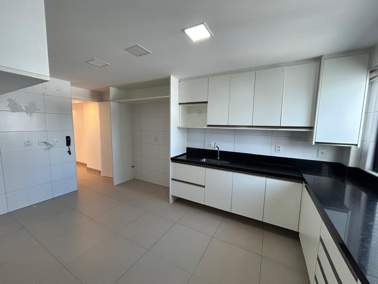 Imagem Apartamento com 4 Quartos para Alugar, 185 m² em Boa Viagem - Recife