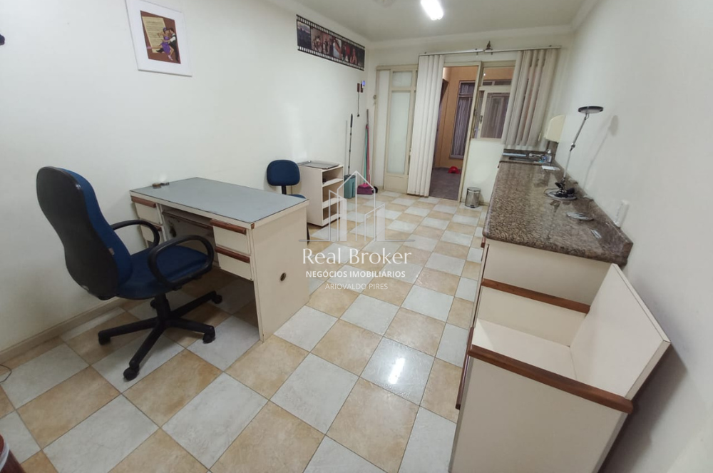 Imagem Casa com 3 Quartos à Venda, 280 m²em Orfãs - Ponta Grossa