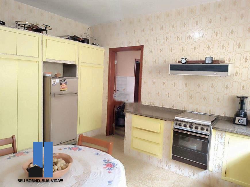 Imagem Chácara com 3 Quartos à Venda, 289 m²em Chácaras Bartira - Embu das Artes