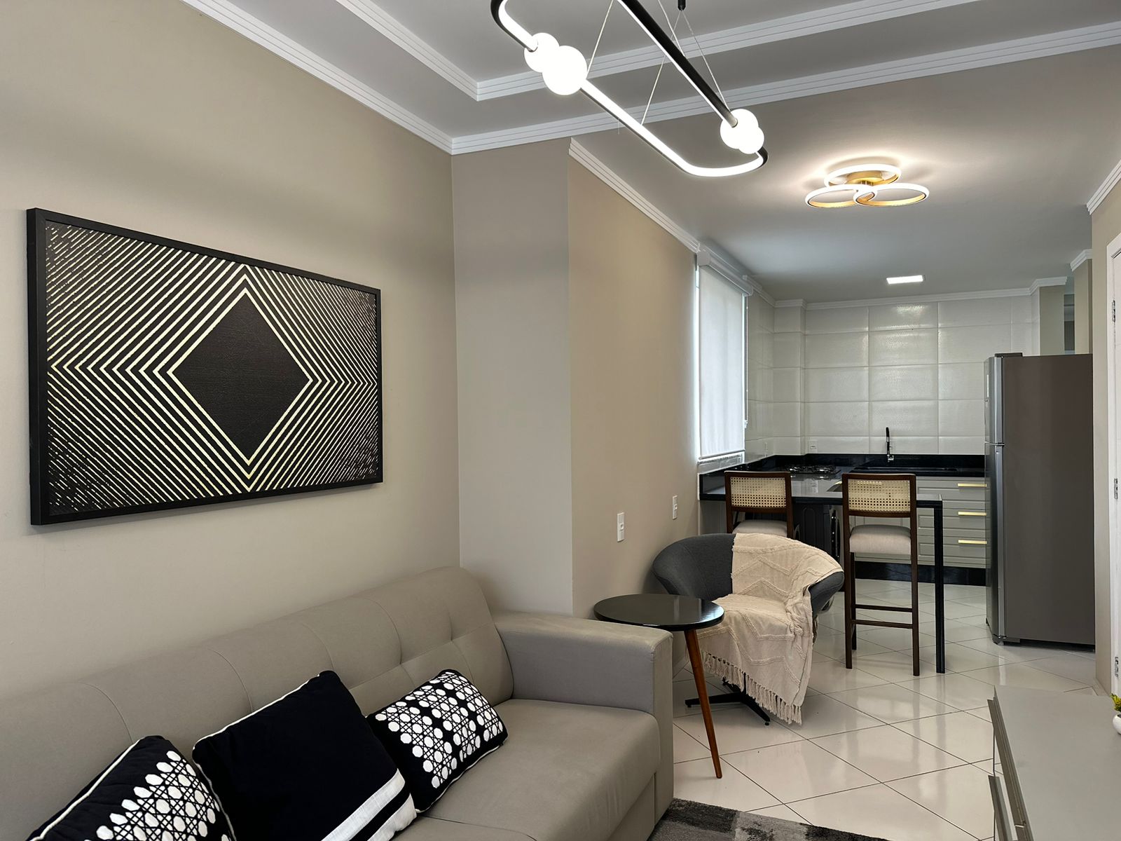 Imagem Apartamento com 2 Quartos à Venda, 60 m²em Meia Praia - Itapema Imagem Apartamento com 2 Quartos à Venda, 60 m²em Meia Praia - Itapema