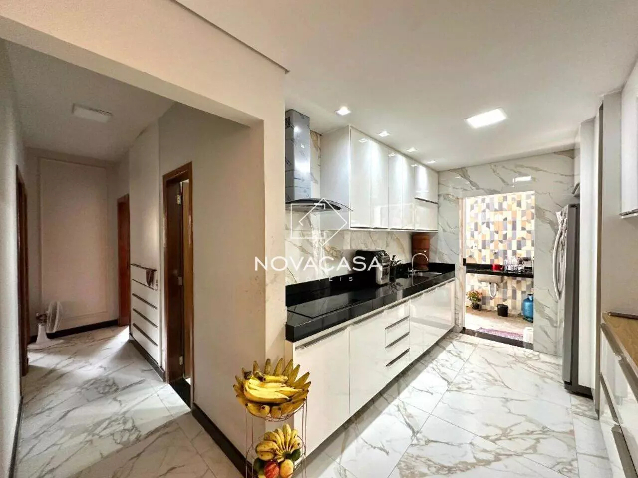Imagem Casa com 5 Quartos à Venda, 250 m² em Rio Branco - Belo Horizonte