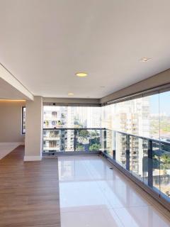 Imagem Apartamento com 3 Quartos à Venda, 195 m²em Campo Belo - São Paulo