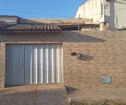 Imagem Casa com 3 Quartos à Venda,  em Itaperi - Fortaleza