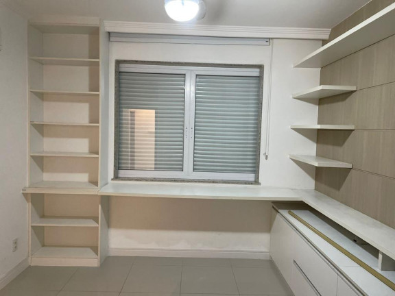 Imagem Apartamento com 3 Quartos à Venda, 110 m² em Icaraí - Niterói Imagem Apartamento com 3 Quartos à Venda, 110 m² em Icaraí - Niterói