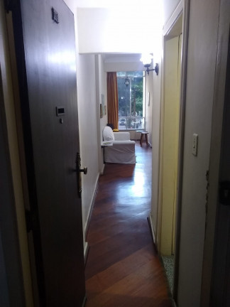 Imagem Apartamento com 2 Quartos à Venda, 65 m² em Copacabana - Rio de Janeiro