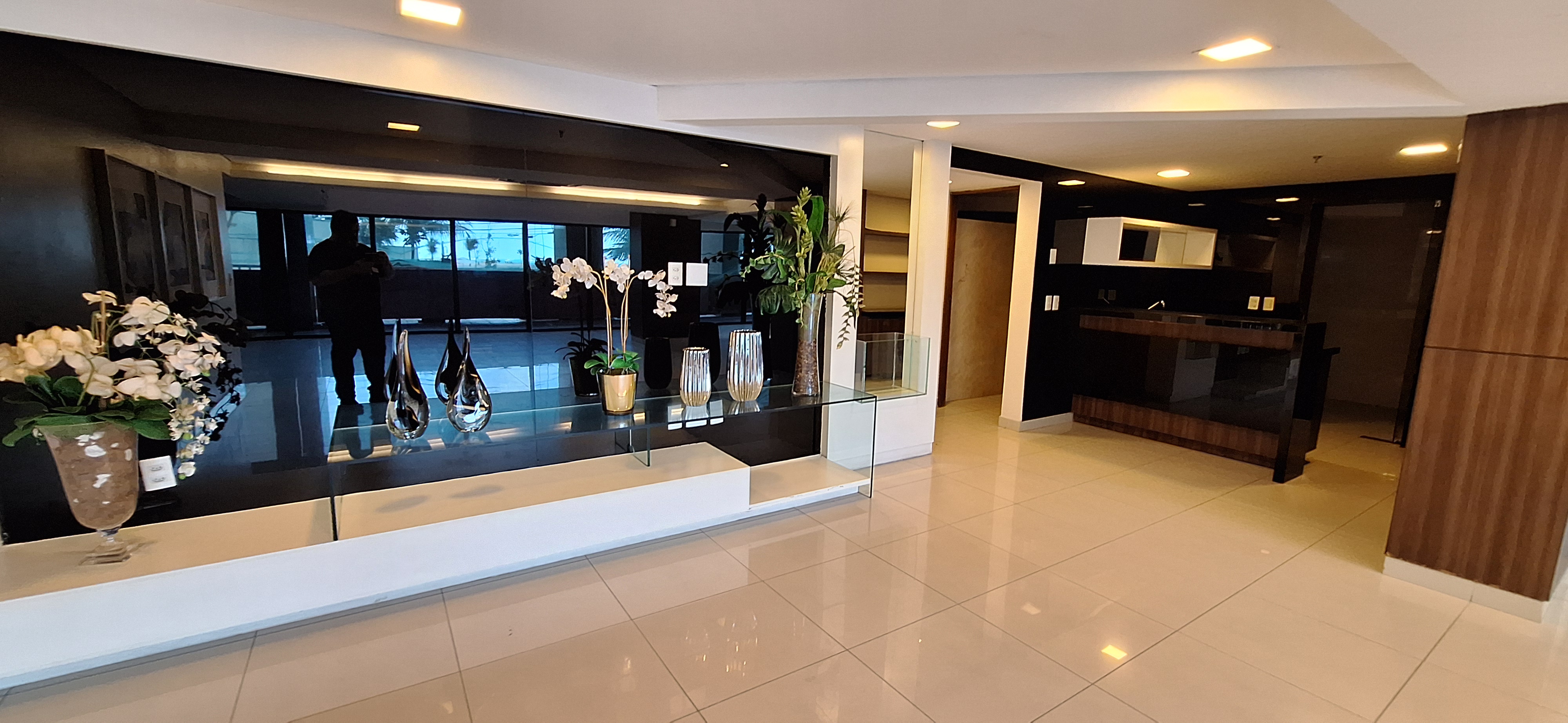 Imagem Apartamento com 4 Quartos à Venda, 225 m²em Meireles - Fortaleza