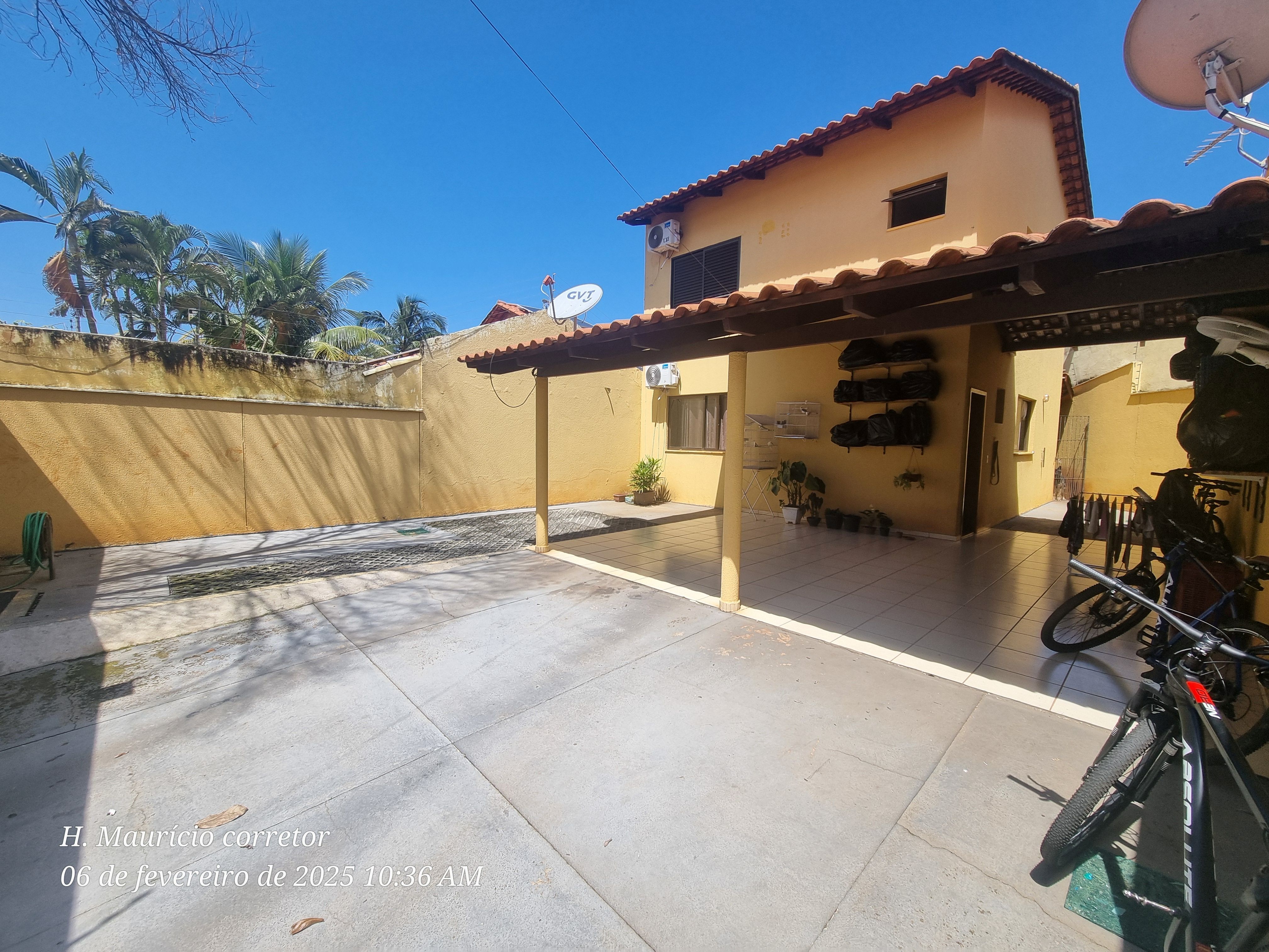 Imagem Sobrado com 3 Quartos à Venda, 151 m² em Santa Genoveva - Goiânia Imagem Sobrado com 3 Quartos à Venda, 151 m² em Santa Genoveva - Goiânia