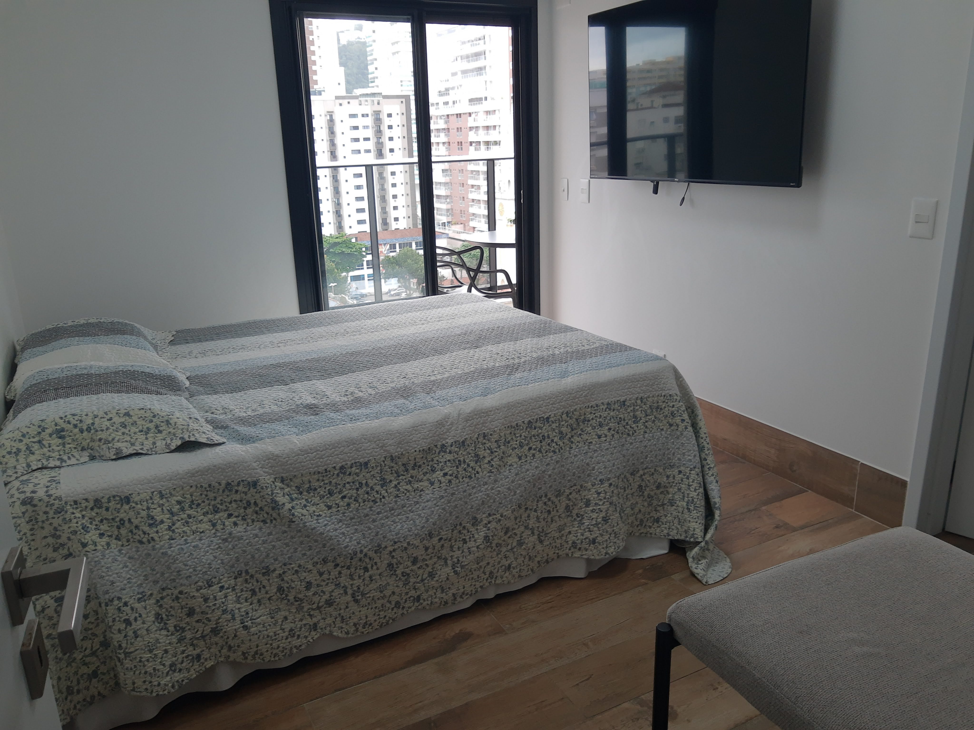 Imagem Apartamento com 3 Quartos à Venda, 132 m² em Pompéia - Santos