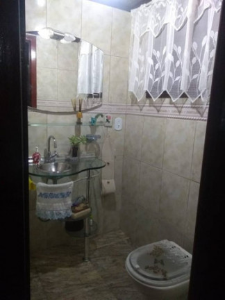 Imagem Casa com 3 Quartos à Venda, 242 m²em Fazendinha - Teresópolis