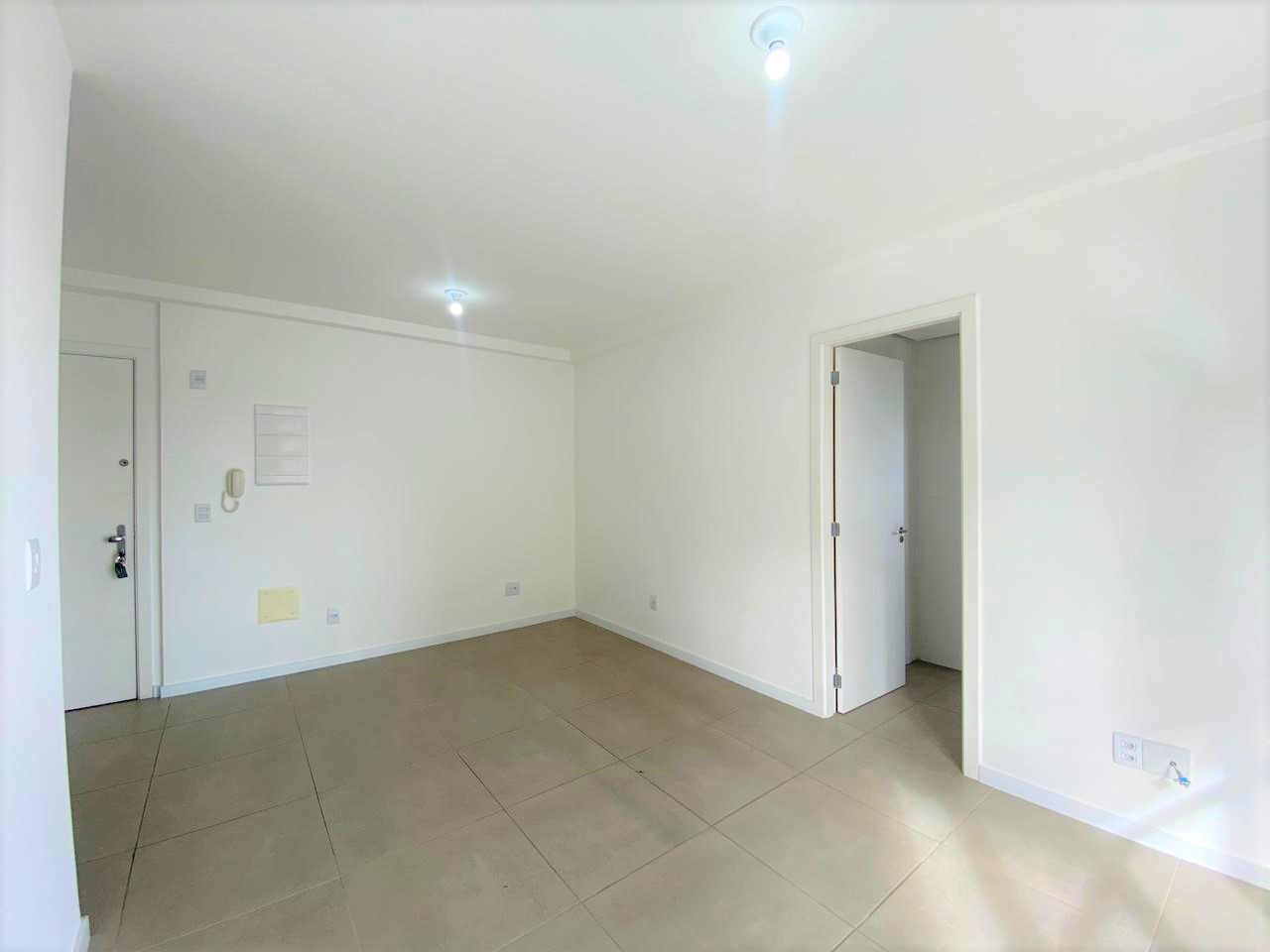 Imagem Apartamento com 2 Quartos à Venda ou Locação, 62 m² em Jardim Botânico - Porto Alegre