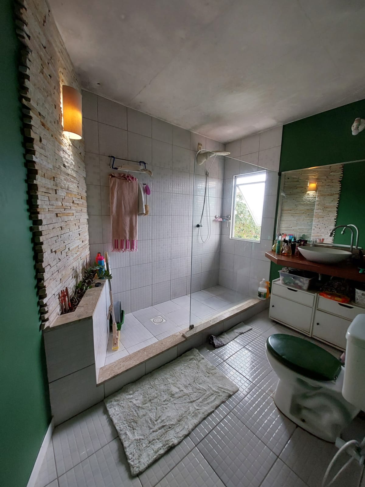 Imagem Casa de Condomínio com 4 Quartos à Venda, 250 m²em Jardim Placaford - Salvador Imagem Casa de Condomínio com 4 Quartos à Venda, 250 m²em Jardim Placaford - Salvador