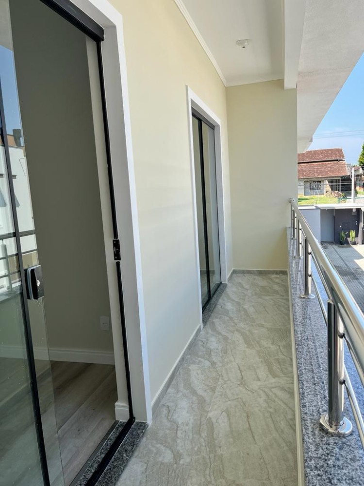 Imagem Sobrado com 3 Quartos à Venda, 116 m²em Bom Retiro - Joinville