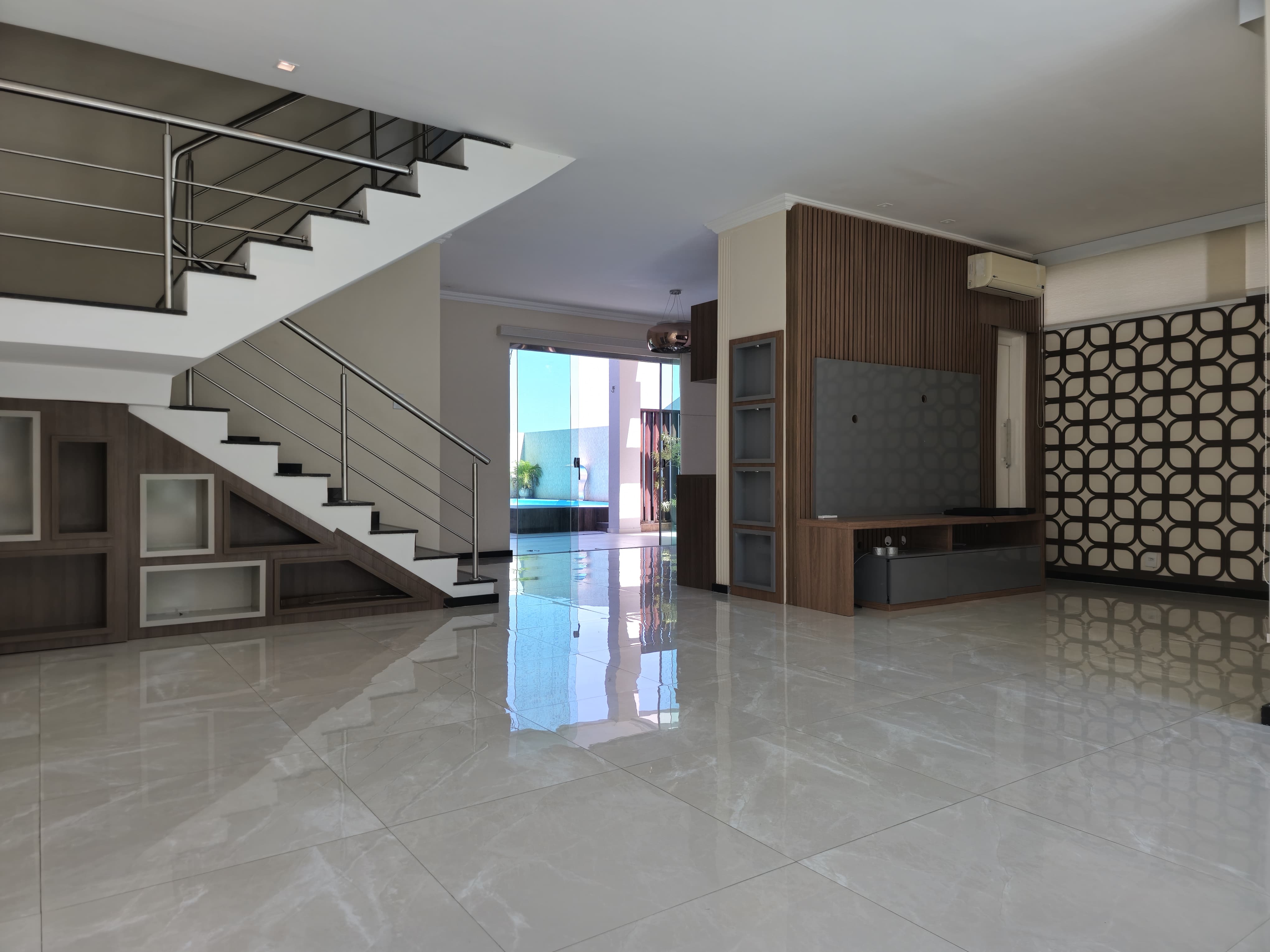 Imagem Casa de Condomínio com 4 Quartos à Venda, 238 m² em Tarumã - Manaus