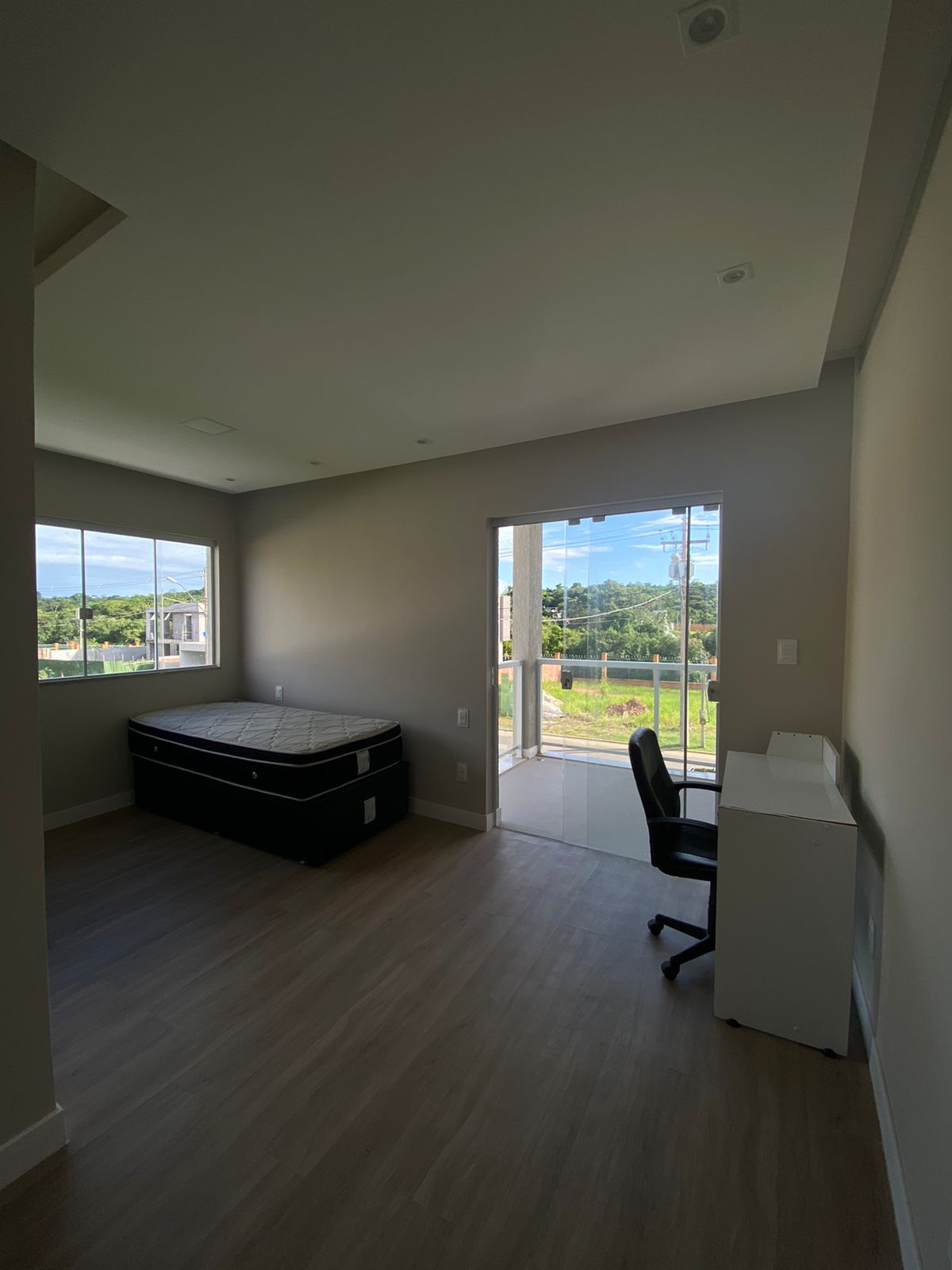 Imagem Casa com 6 Quartos à Venda, 335 m²em Alphaville (abrantes) - CAMAÇARI