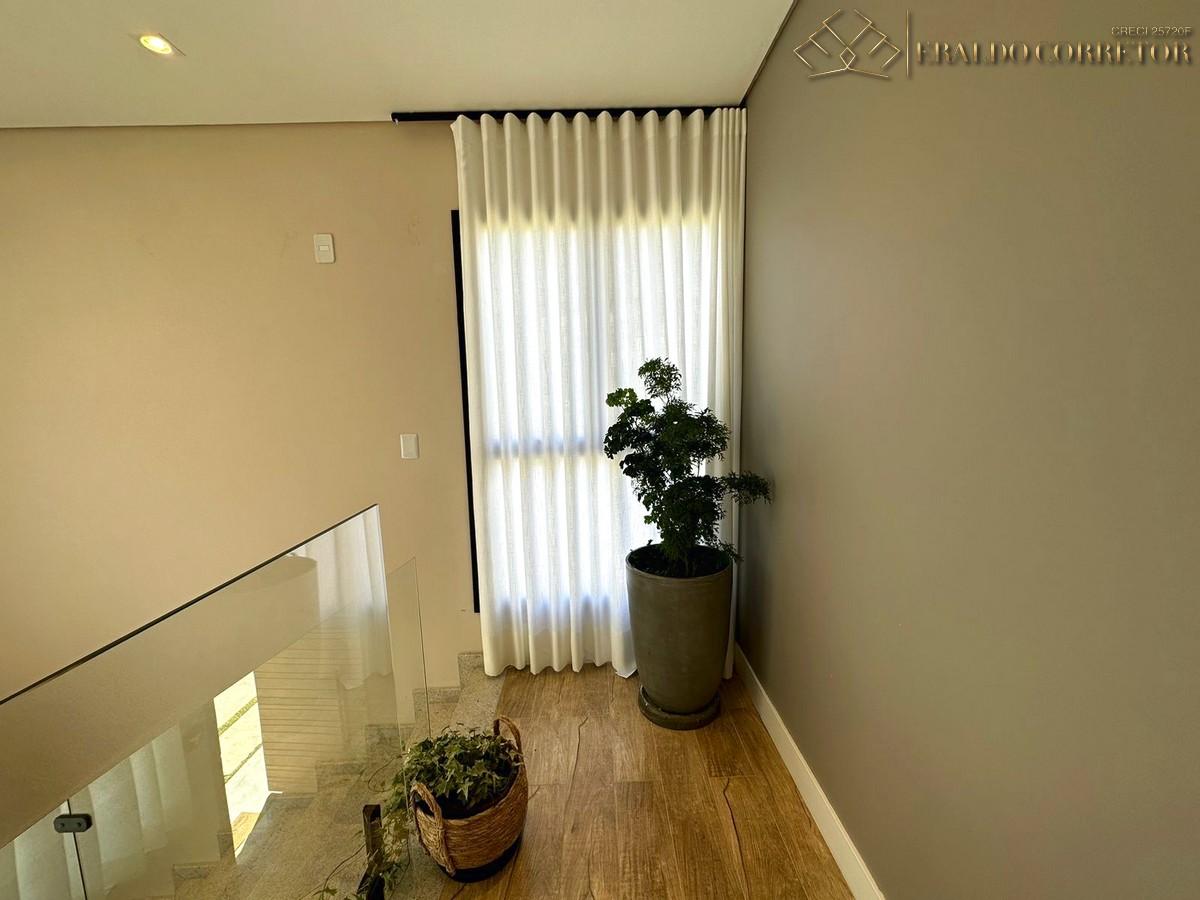 Imagem Casa com 3 Quartos à Venda, 254 m²em Ingleses do Rio Vermelho - Florianópolis