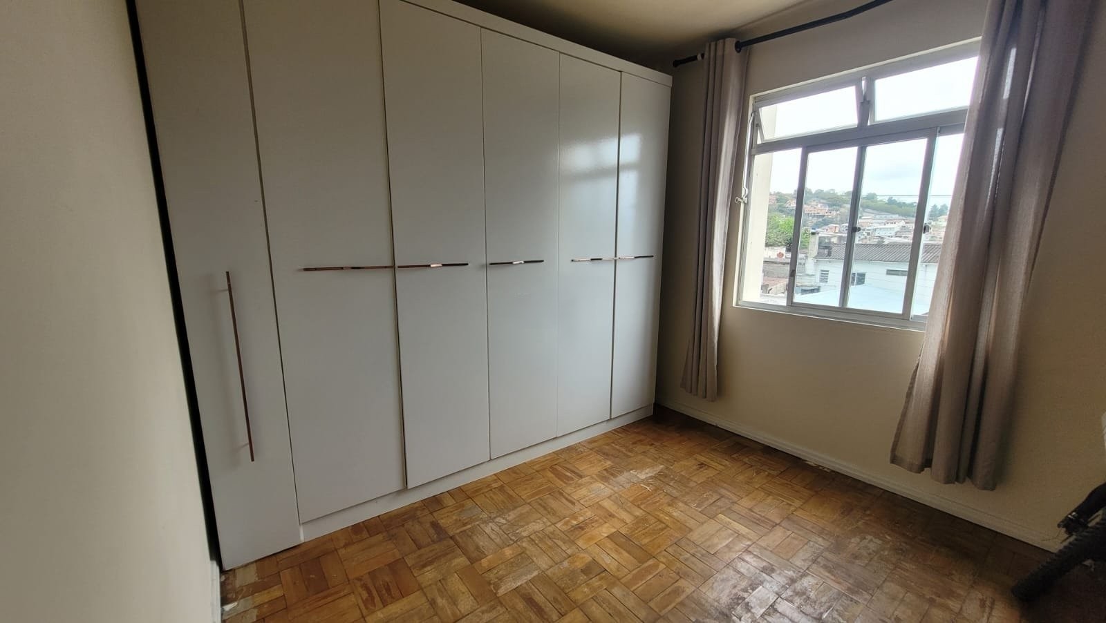 Imagem Apartamento com 2 Quartos à Venda, 57 m² em Coqueiros - Florianópolis