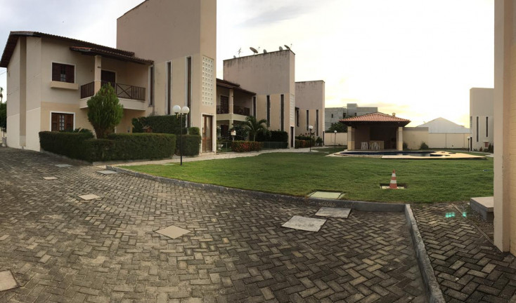 Imagem Casa de Condomínio com 3 Quartos à Venda, 84 m² em Lagoa Redonda - Fortaleza