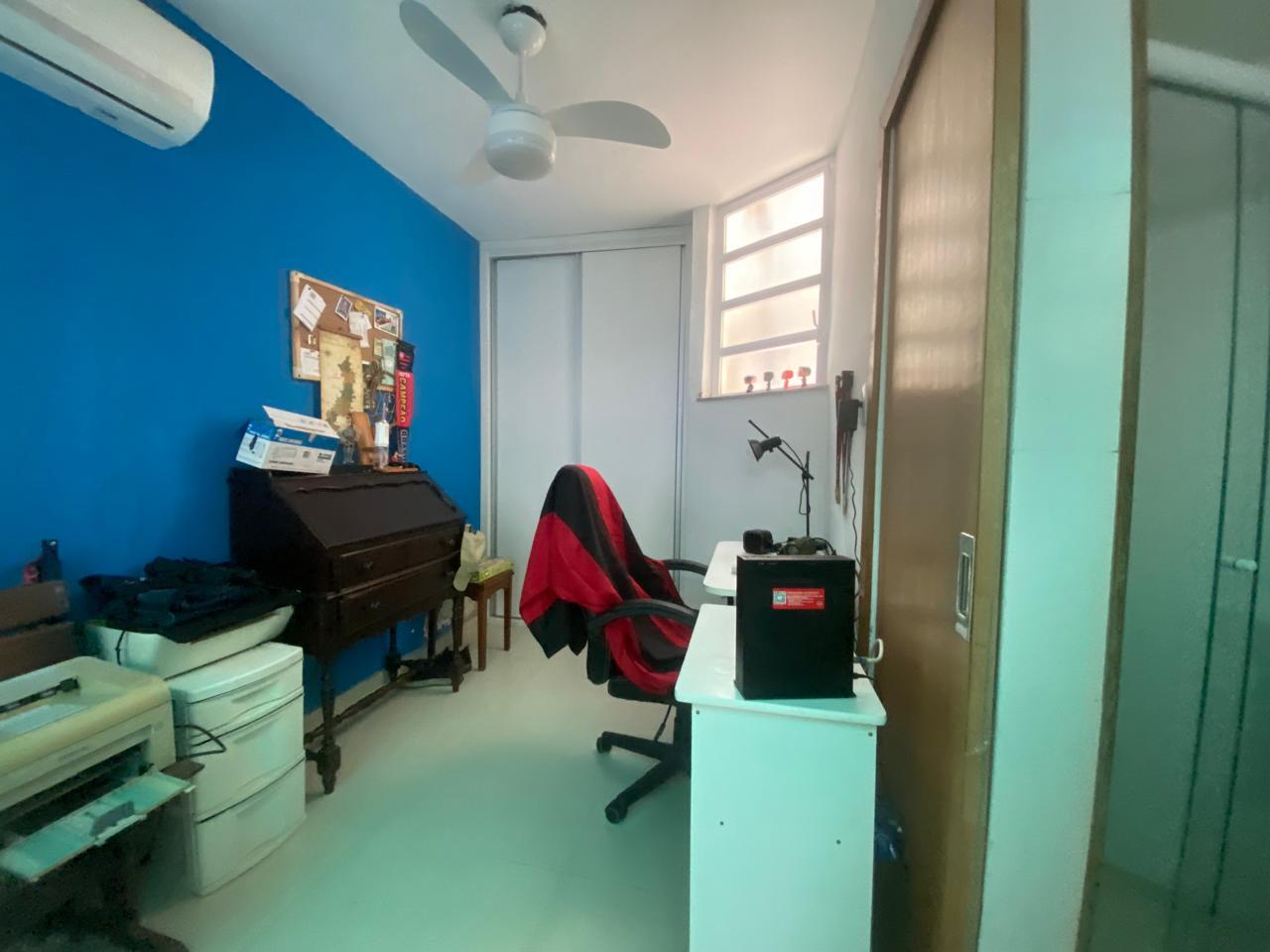 Imagem Apartamento com 3 Quartos à Venda, 130 m² em Vital Brazil - Niterói