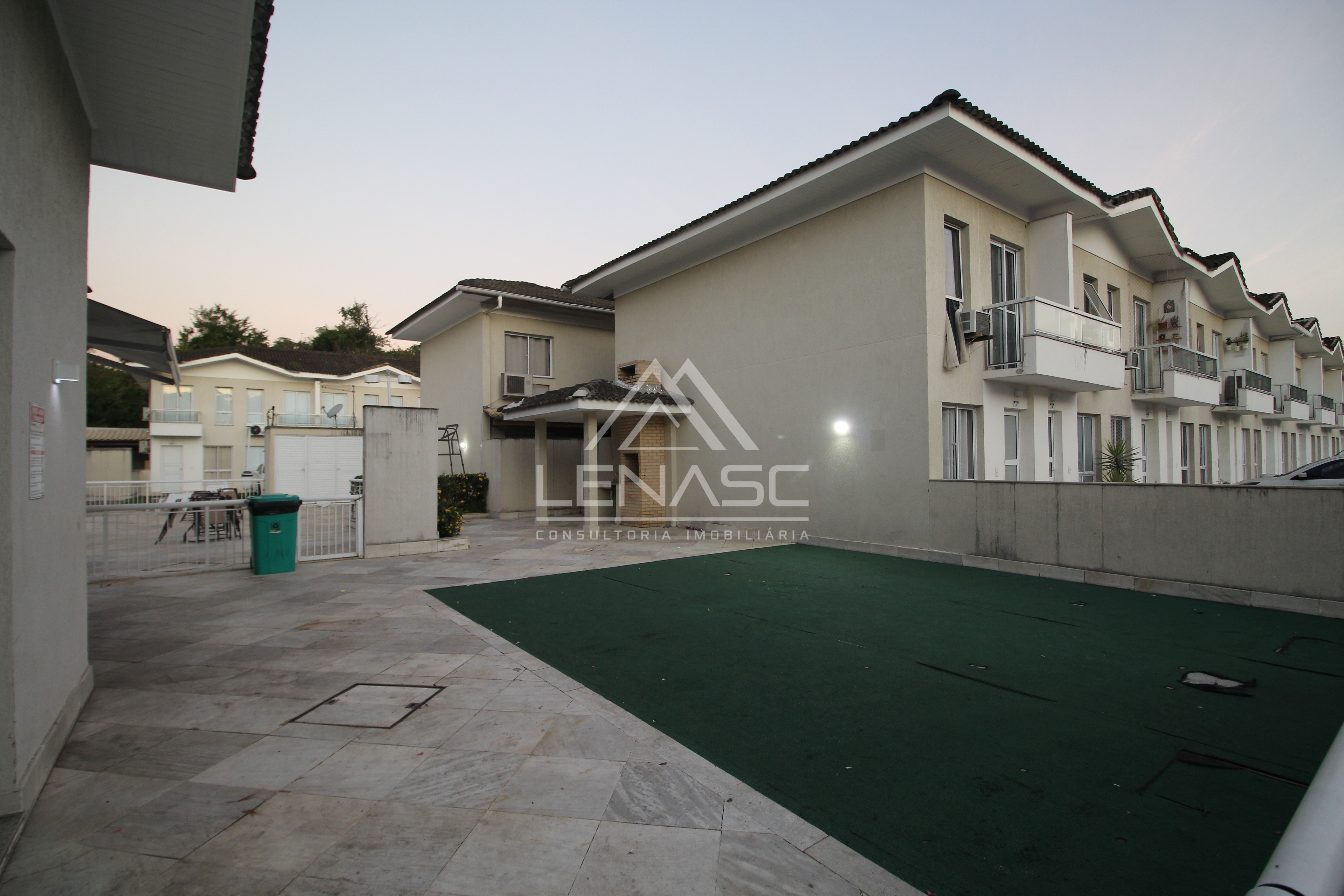 Imagem Casa de Condomínio com 3 Quartos à Venda, 80 m²em Barra Guaratiba - Rio de Janeiro Imagem Casa de Condomínio com 3 Quartos à Venda, 80 m²em Barra Guaratiba - Rio de Janeiro