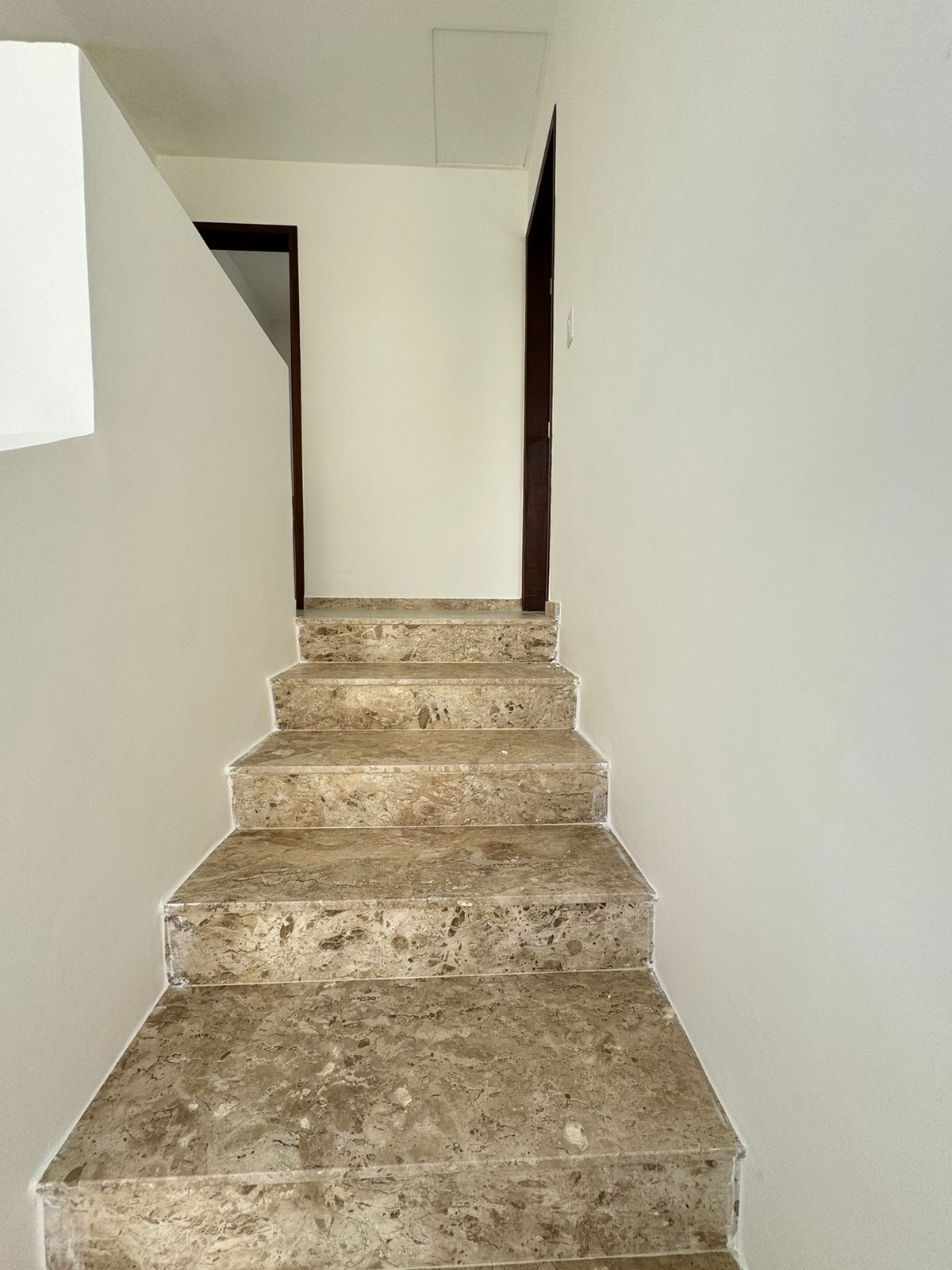 Imagem Casa de Condomínio com 3 Quartos à Venda, 105 m²em Ipitanga - Lauro de Freitas Imagem Casa de Condomínio com 3 Quartos à Venda, 105 m²em Ipitanga - Lauro de Freitas