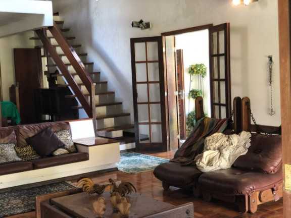 Imagem Casa de Condomínio com 5 Quartos à Venda, 200 m² em Cruzeiro - Teresópolis
