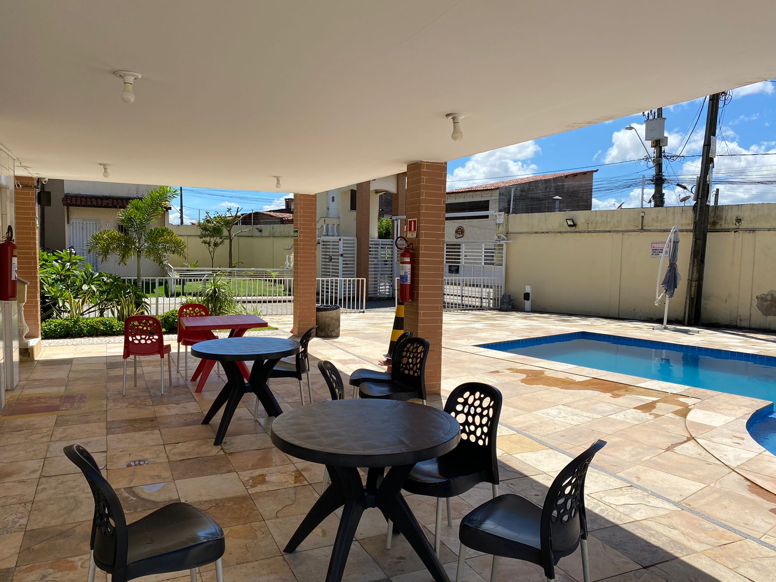 Imagem Casa de Condomínio com 2 Quartos à Venda, 63 m²em Siqueira - Fortaleza Imagem Casa de Condomínio com 2 Quartos à Venda, 63 m²em Siqueira - Fortaleza