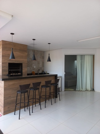 Imagem Casa com 3 Quartos à Venda, 180 m² em Centro - Barreiras