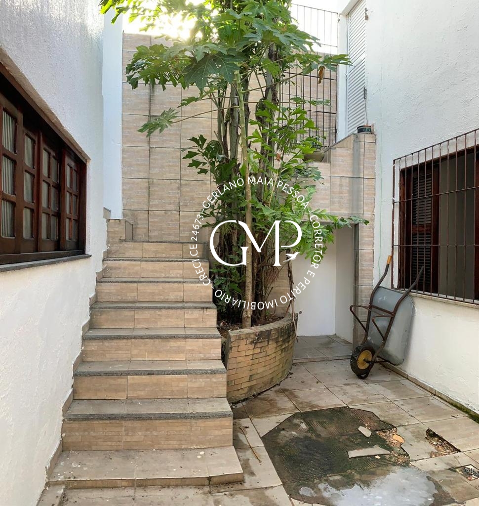 Imagem Casa com 5 Quartos à Venda, 360 m²em Monte Castelo - Fortaleza Imagem Casa com 5 Quartos à Venda, 360 m²em Monte Castelo - Fortaleza