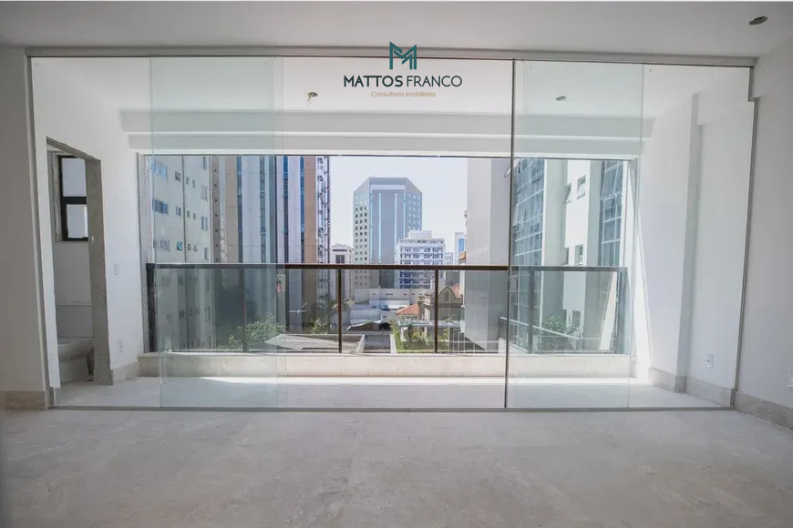 Imagem Apartamento com 4 Quartos à Venda, 131 m²em Santa Efigênia - Belo Horizonte Imagem Apartamento com 4 Quartos à Venda, 131 m²em Santa Efigênia - Belo Horizonte