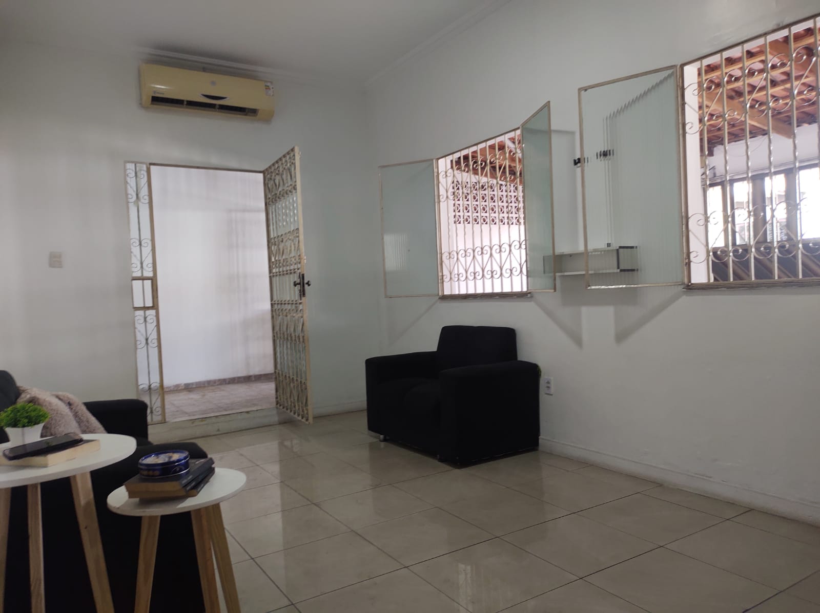 Imagem Casa com 3 Quartos à Venda ou Locação, 282 m²em Parque 10 de Novembro - Manaus Imagem Casa com 3 Quartos à Venda ou Locação, 282 m²em Parque 10 de Novembro - Manaus