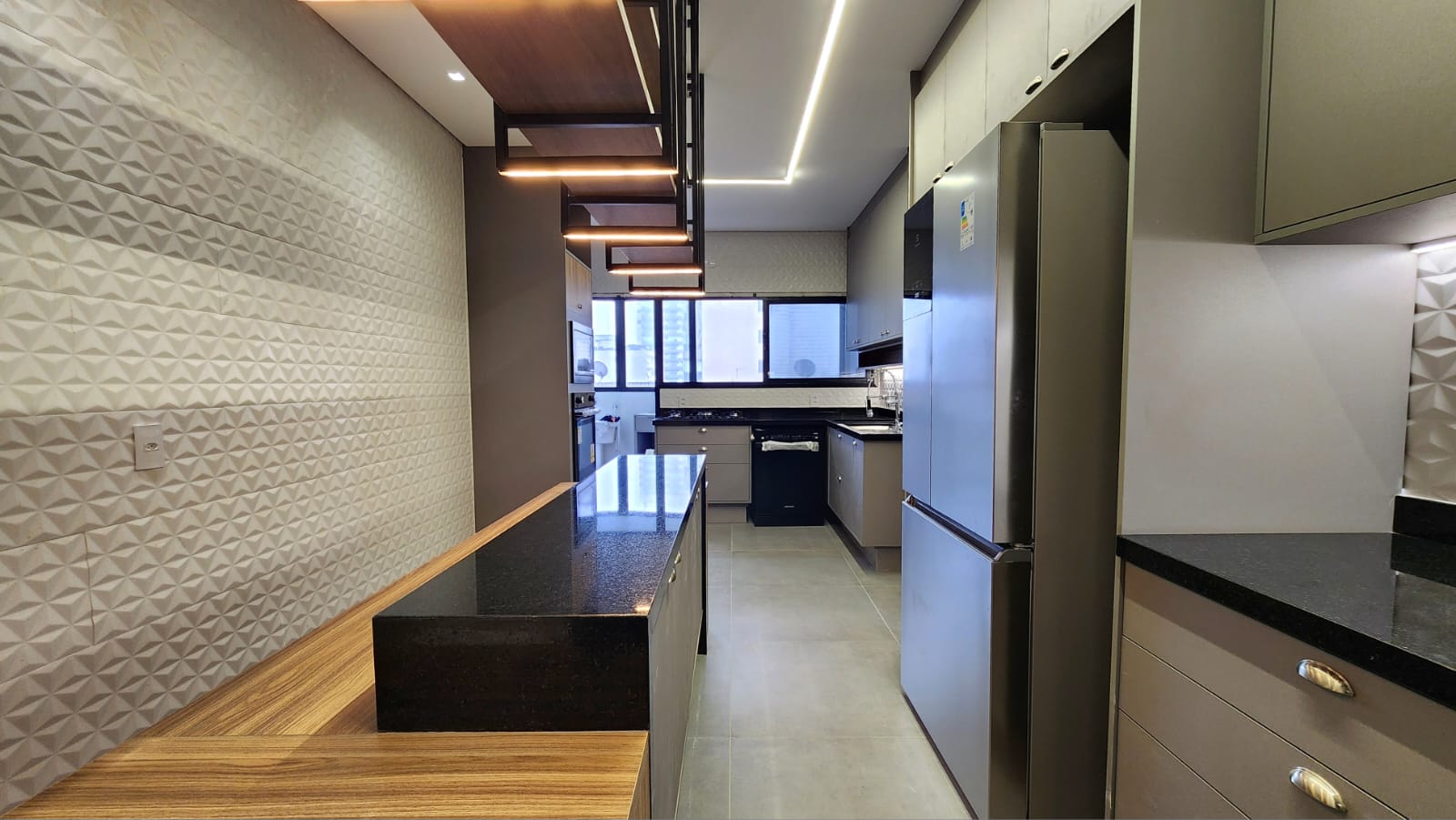 Imagem Apartamento com 4 Quartos à Venda, 251 m²em Pompéia - Santos Imagem Apartamento com 4 Quartos à Venda, 251 m²em Pompéia - Santos
