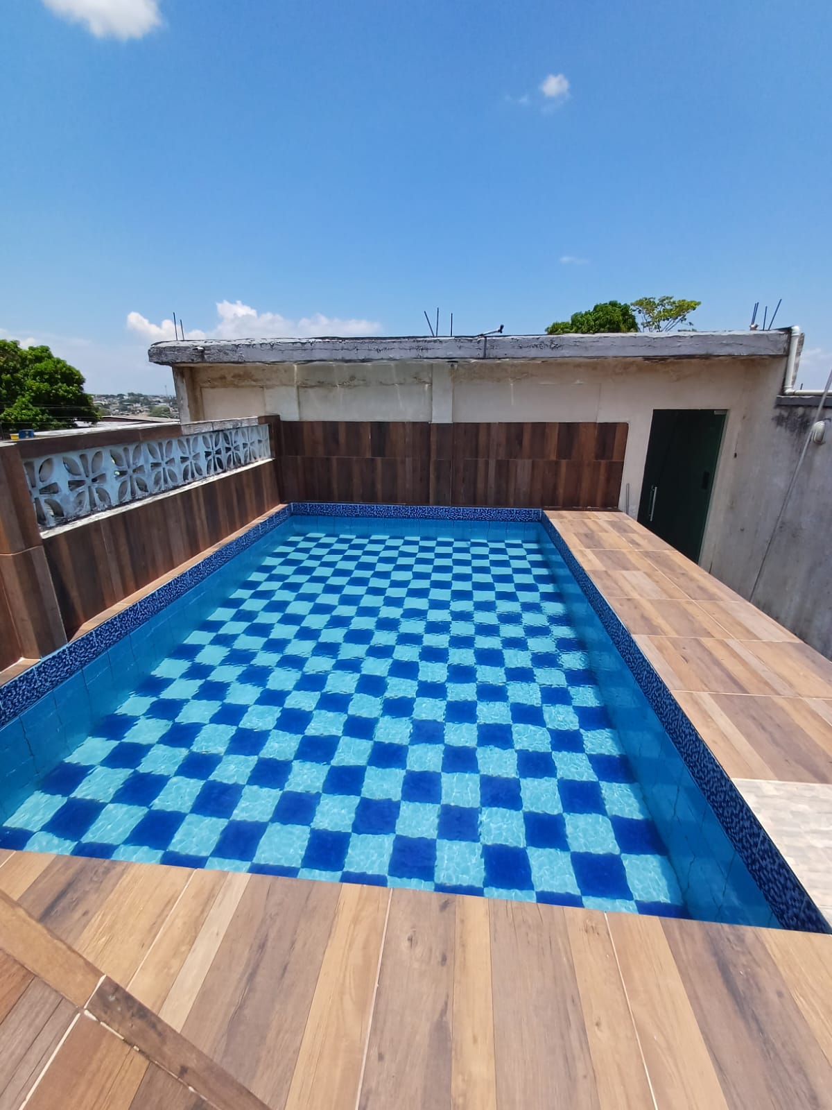 Imagem Imóvel Comercial à Venda, 406 m²em São Francisco - Manaus Imagem Imóvel Comercial à Venda, 406 m²em São Francisco - Manaus