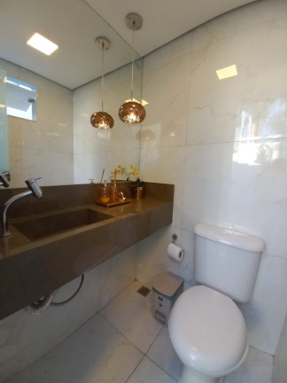 Imagem Casa com 3 Quartos à Venda, 180 m² em Centro - Barreiras