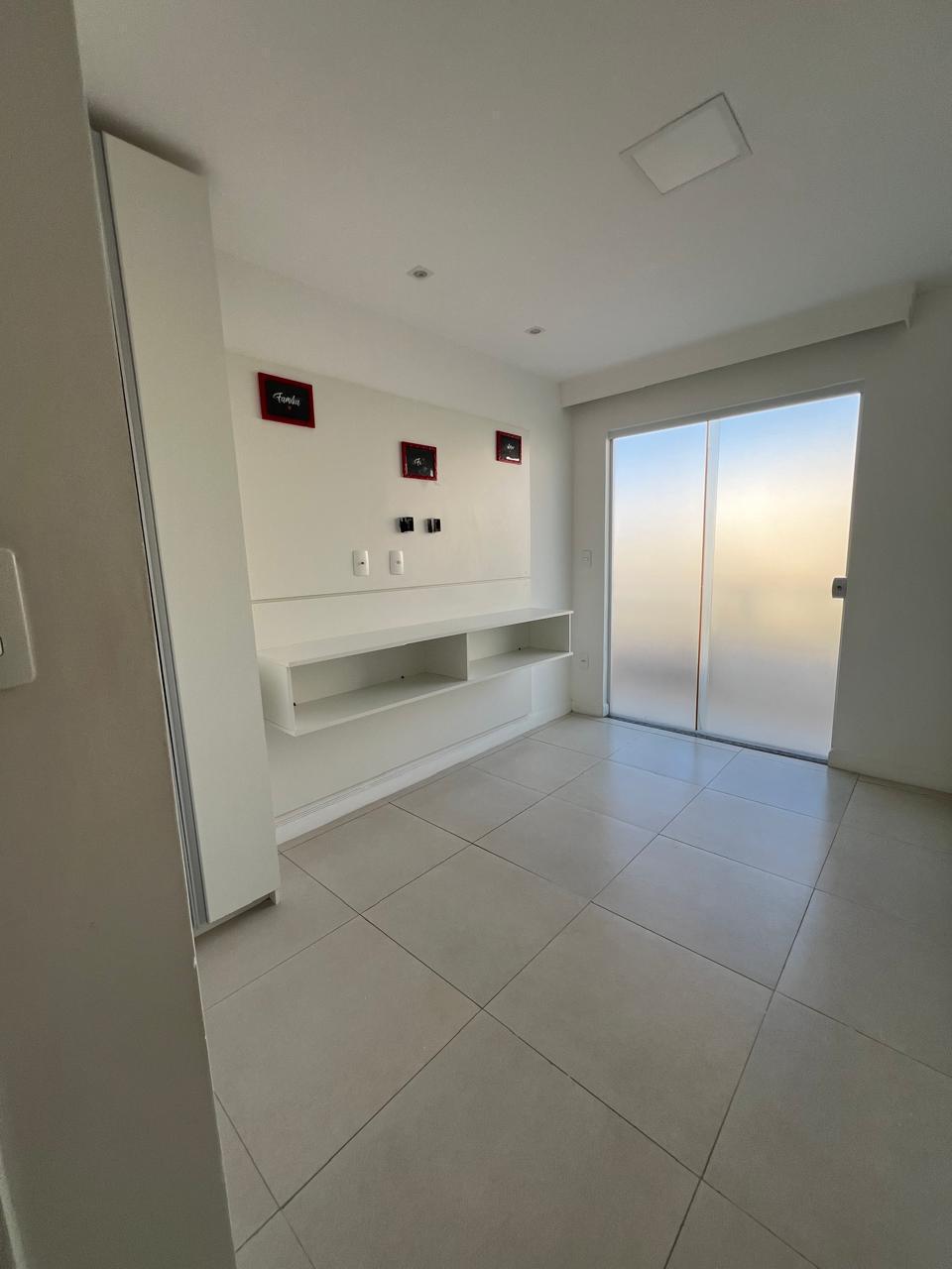 Imagem Casa com 3 Quartos para Alugar, 99 m²em Busca Vida (Abrantes) - Camaçari