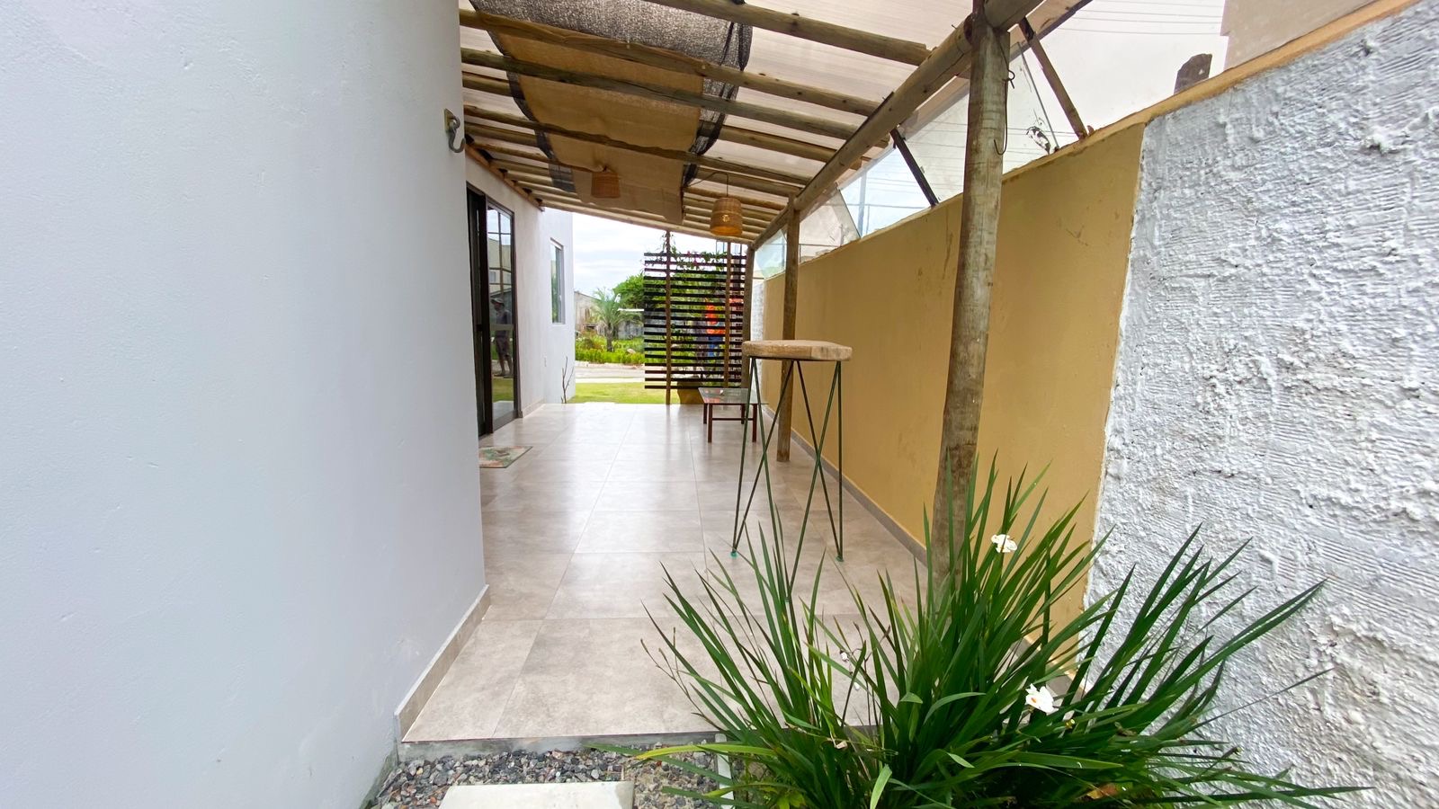 Imagem Casa de Condomínio com 2 Quartos à Venda ou Locação, 165 m²em Vila de Abrantes (Abrantes) - Camaçari