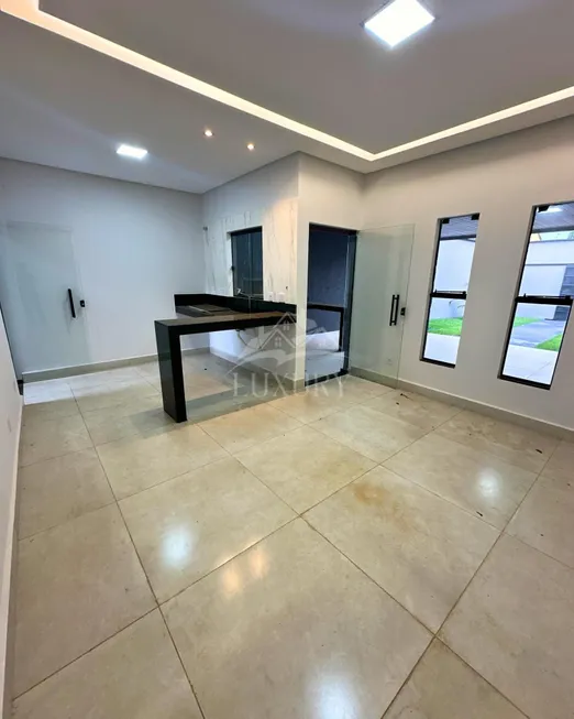 Imagem Casa com 2 Quartos à Venda, 100 m²em Setor Monte Azul - Senador Canedo