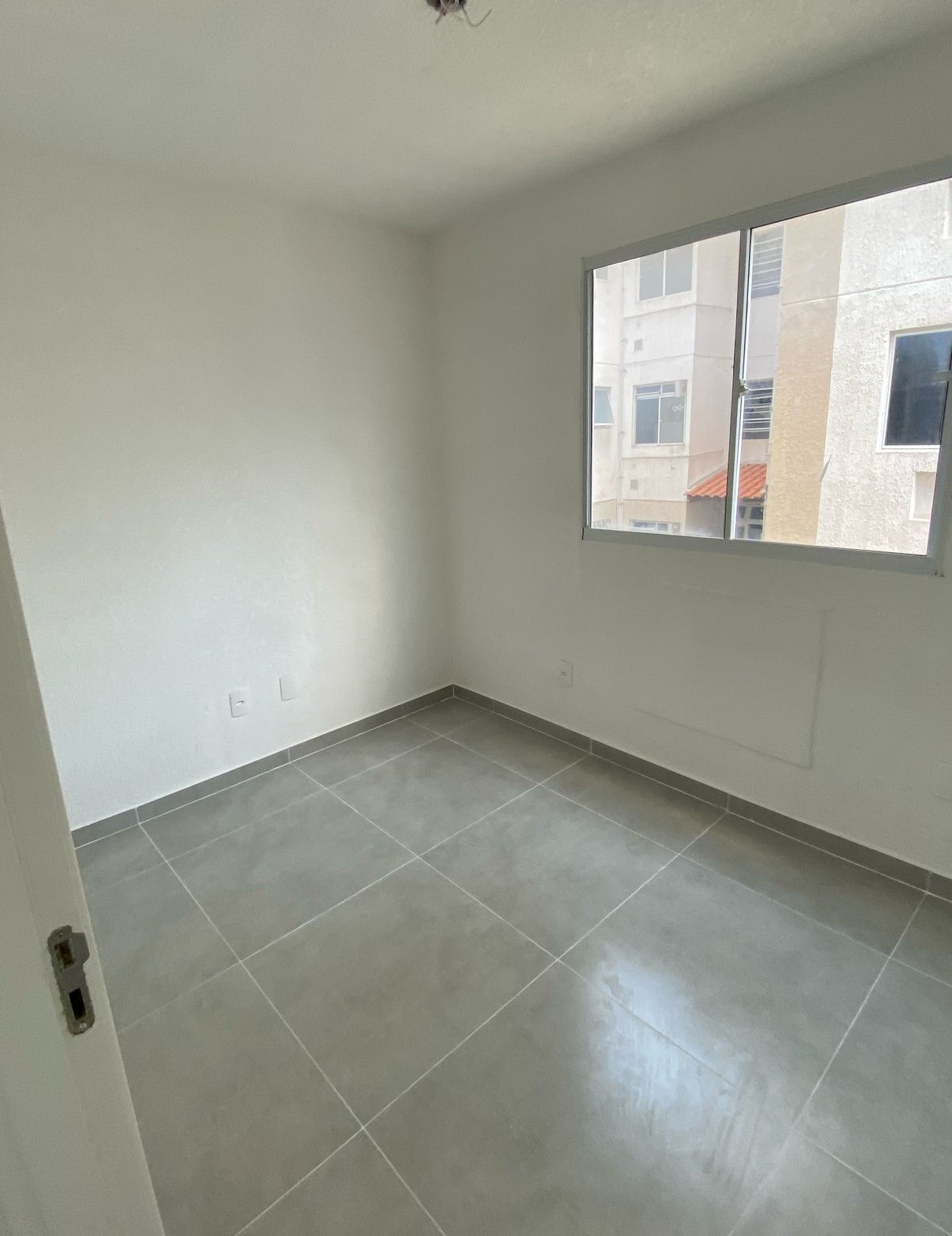 Imagem Apartamento com 2 Quartos à Venda, 45 m² em Santa Cruz - Rio de Janeiro