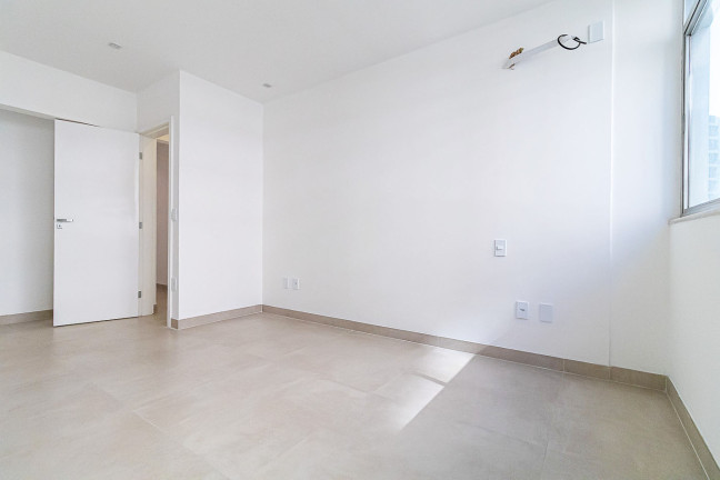 Imagem Apartamento com 4 Quartos à Venda,  em Copacabana - Rio de Janeiro