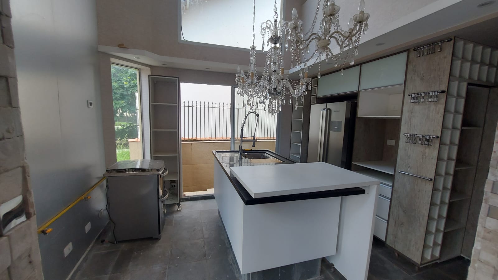 Imagem Casa de Condomínio com 5 Quartos à Venda, 288 m²em Alphaville - Santana de Parnaíba Imagem Casa de Condomínio com 5 Quartos à Venda, 288 m²em Alphaville - Santana de Parnaíba