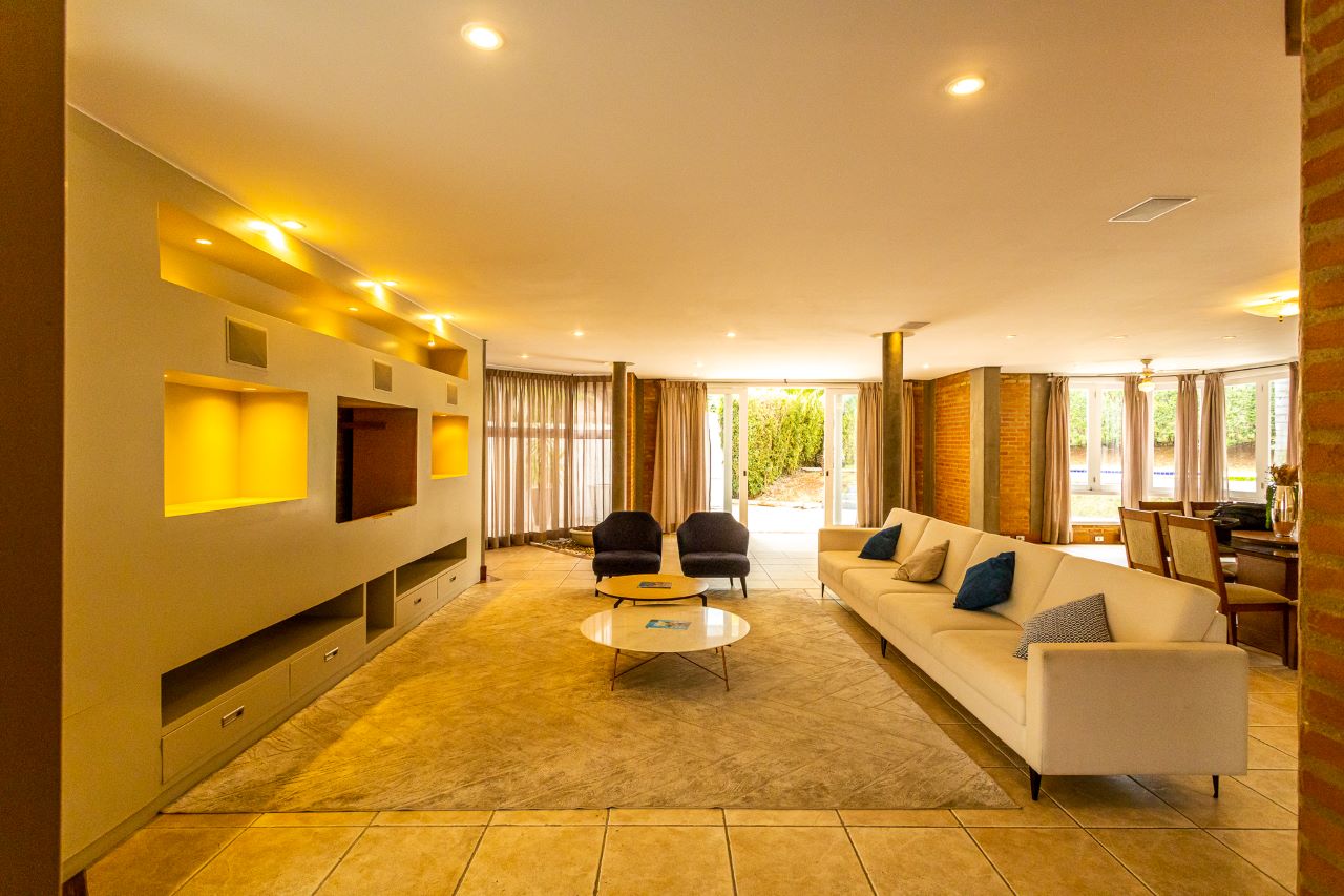 Imagem Casa de Condomínio com 4 Quartos à Venda ou Locação, 750 m² em Tamboré - Santana de Parnaíba