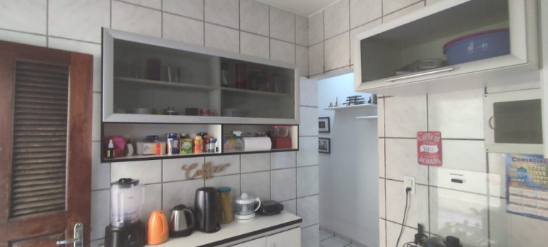 Imagem Casa de Condomínio com 3 Quartos para Alugar, 1 m² em Turu - São Luís