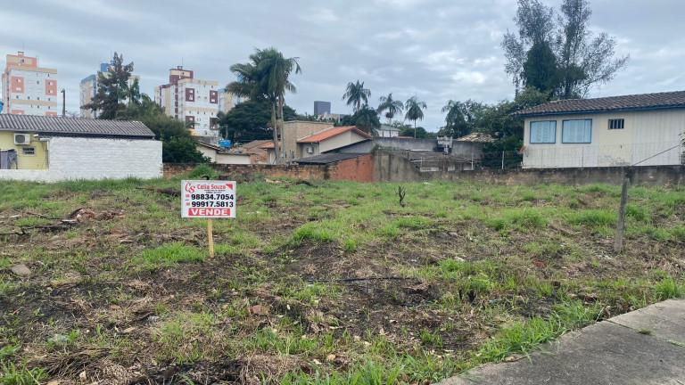 Imagem Terreno à Venda, 750 m² em Santa Augusta - Criciúma Imagem Terreno à Venda, 750 m² em Santa Augusta - Criciúma