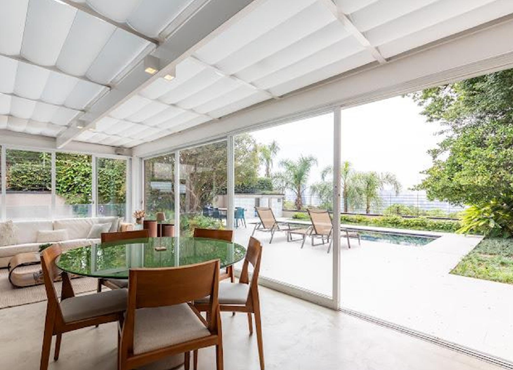 Imagem Casa de Vila com 3 Quartos à Venda, 608 m² em Jardim Guedala - São Paulo